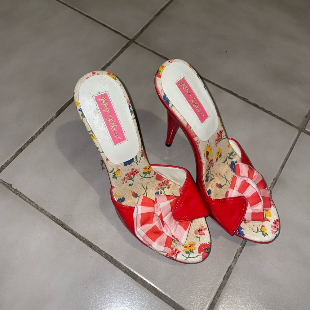 Betsey Johnson heels